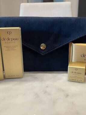 Cle de peau 4-piece set w bag-Sealed New
